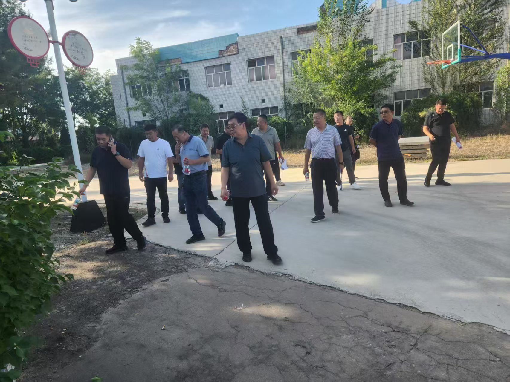 固原市EPDM地面混合型塑胶跑道 - 价格